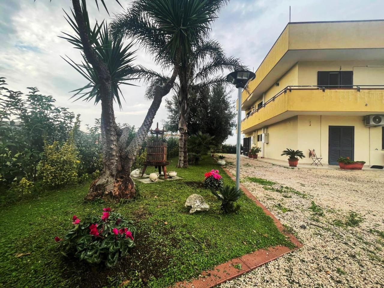 Casa Vacanze Paradise Santa Maria La Carita Exterior foto